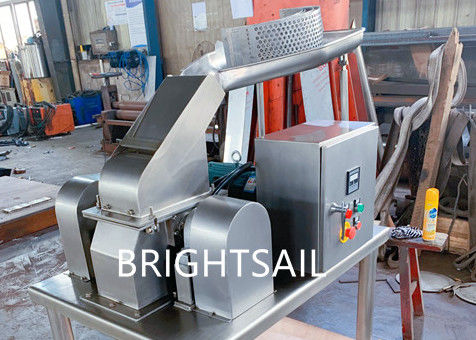 12 To 120 Mesh Fineness Leaf Grinder Machine 10 To 500kg Per Hr Capacity