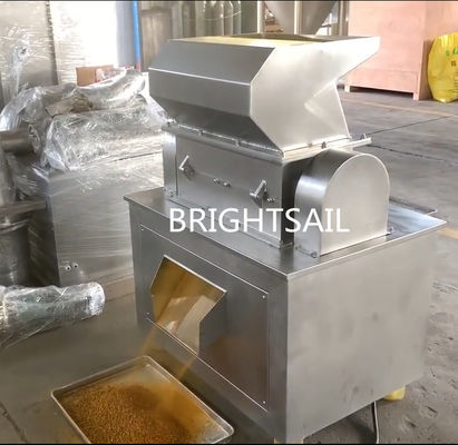 Capacity 100-1800kg/Hr Spiced 15mm Ginger Crusher Machine